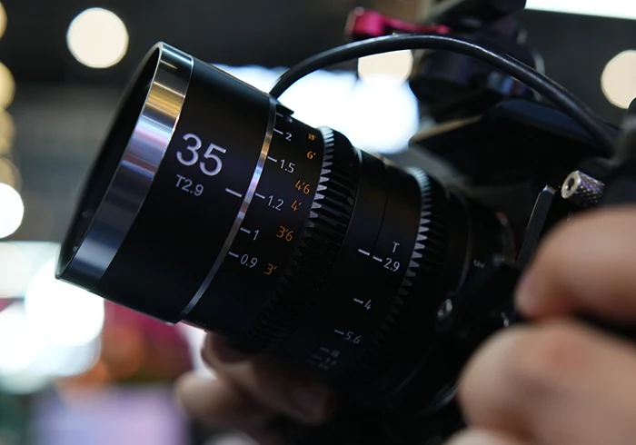 First images of the new SIRUI Saturn V2Full-Frame Anamorphic Lens Series